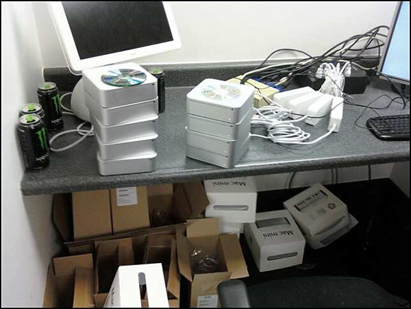 Mac Mini assembly line